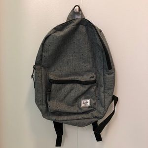 Herschel back pack - scattered raven crosshatch